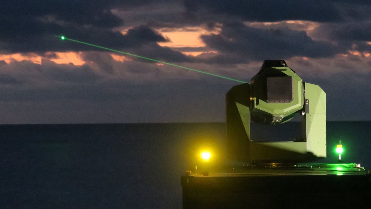 Prototyp działa laserowego