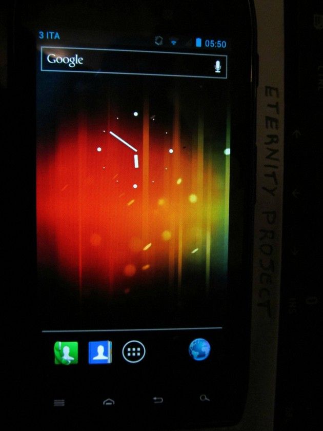 Wyciekł Android 4.0 dla Motoroli RAZR i wygląda zaskakująco dobrze [wideo i galeria] 4
