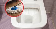 Włóż mop do toalety. Szybko sobie podziękujesz