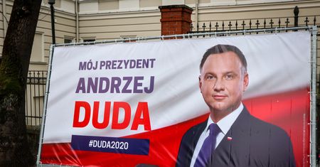 Wybory prezydenckie 2020. Kadencja Dudy przedłużona? Gowin złożył propozycję