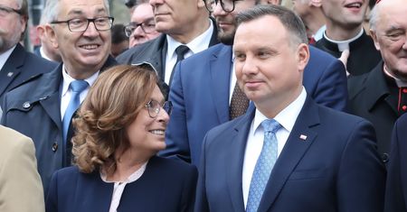 Wybory 2020. Najnowszy sondaż. Ogromne poparcie dla Andrzeja Dudy. Małgorzata Kidawa-Błońska z ogromnym spadkiem