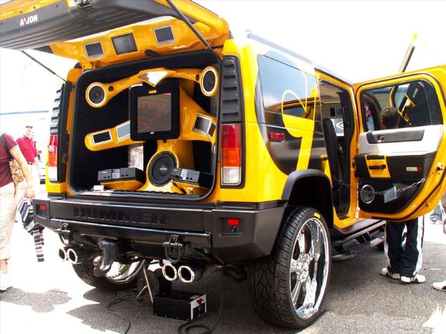 Hummer H2 (fot. 3.bp.blogspot.com)