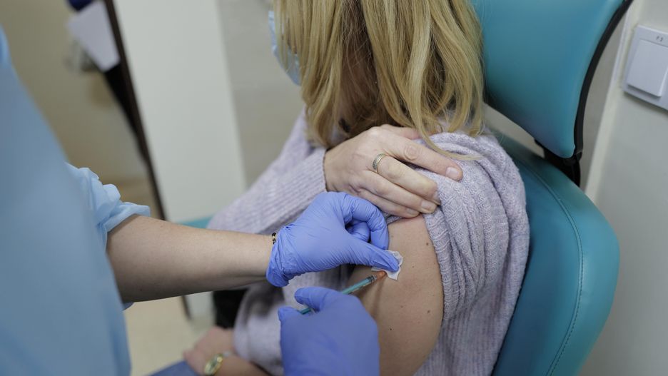 Szczepienia nauczycieli preparatem AstraZeneca