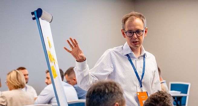 Kazik Surała z Philip Morris do Insightland