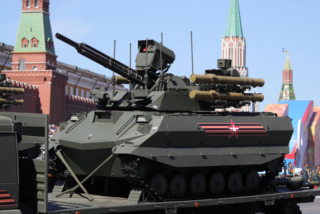 Rosja tworzy pierwszą jednostkę wojskową uzbrojoną w groźne roboty