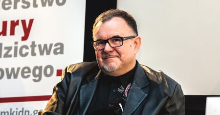 Hirek Wrona zmaga się z koronawirusem. "Człowiek jest całkowicie bezradny"