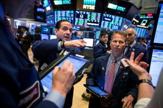 Pora wyciągać pieniądze spod materaca. Rynki finansowe zachowują się, jakby wojny już nie było