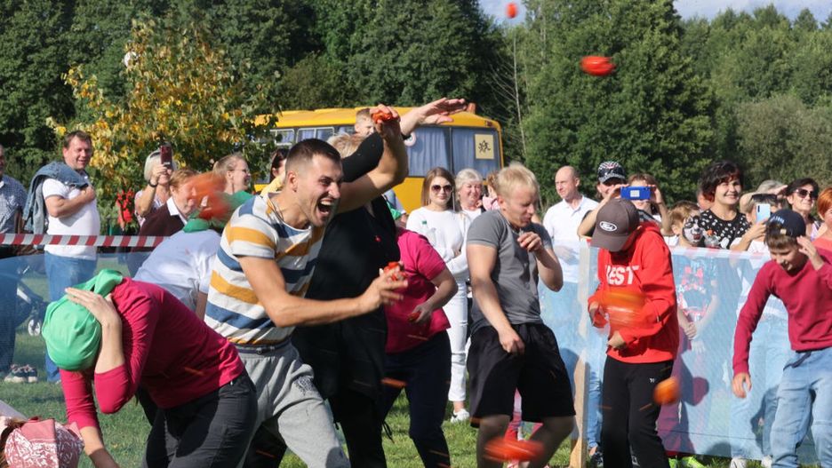 Pomidorowa bitwa to dla Białorusinów świetna zabawa 