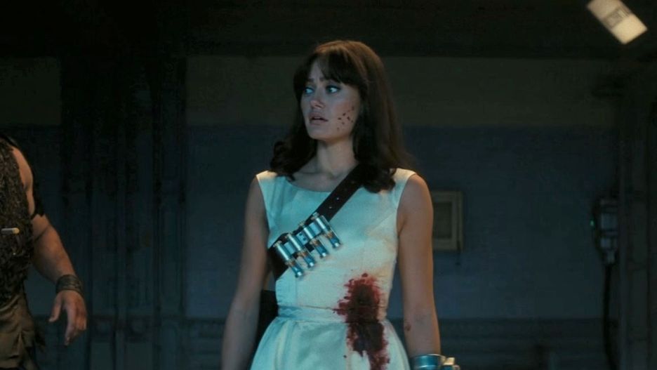 Ella Purnell jako Lucy w serialu "Fallout"