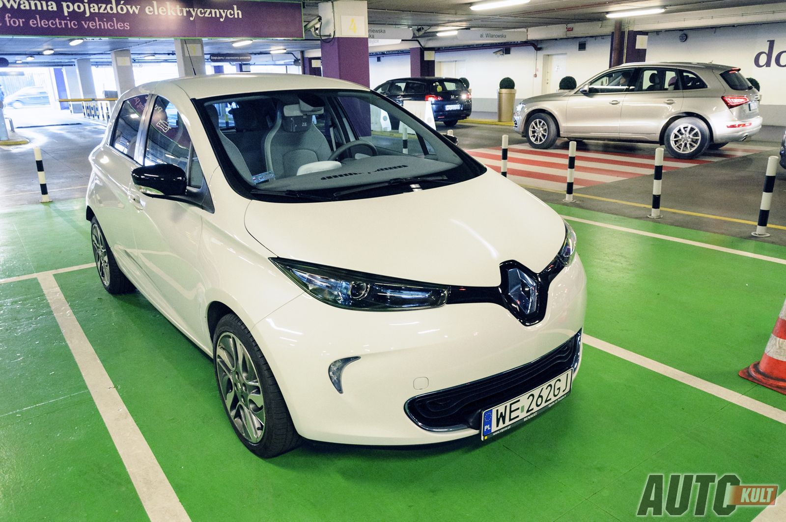 Miejsce dla aut elektrycznych w Galerii Mokotów