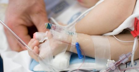 Lekarze alarmują ws. RSV. Już brakuje miejsc w szpitalach