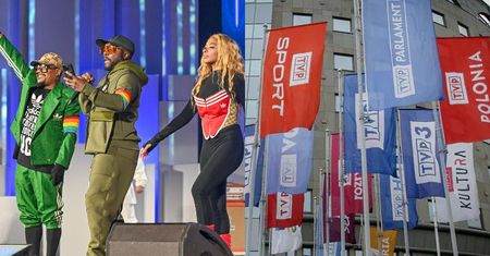 Black Eyed Peas postawiło TVP warunek, strasząc odwołaniem występu? "Mogli wesprzeć społeczność LGBT, ale musieli pochwalić Polskę"