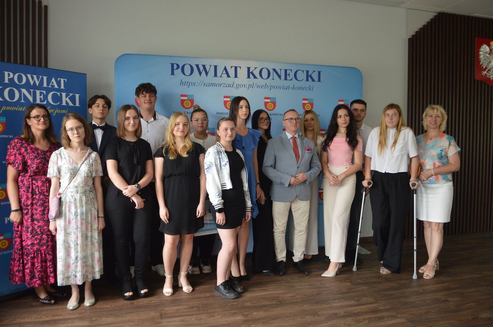 Nagrodzeni uczniowie szkół ponadpodstawowych w Starostwie Powiatowym