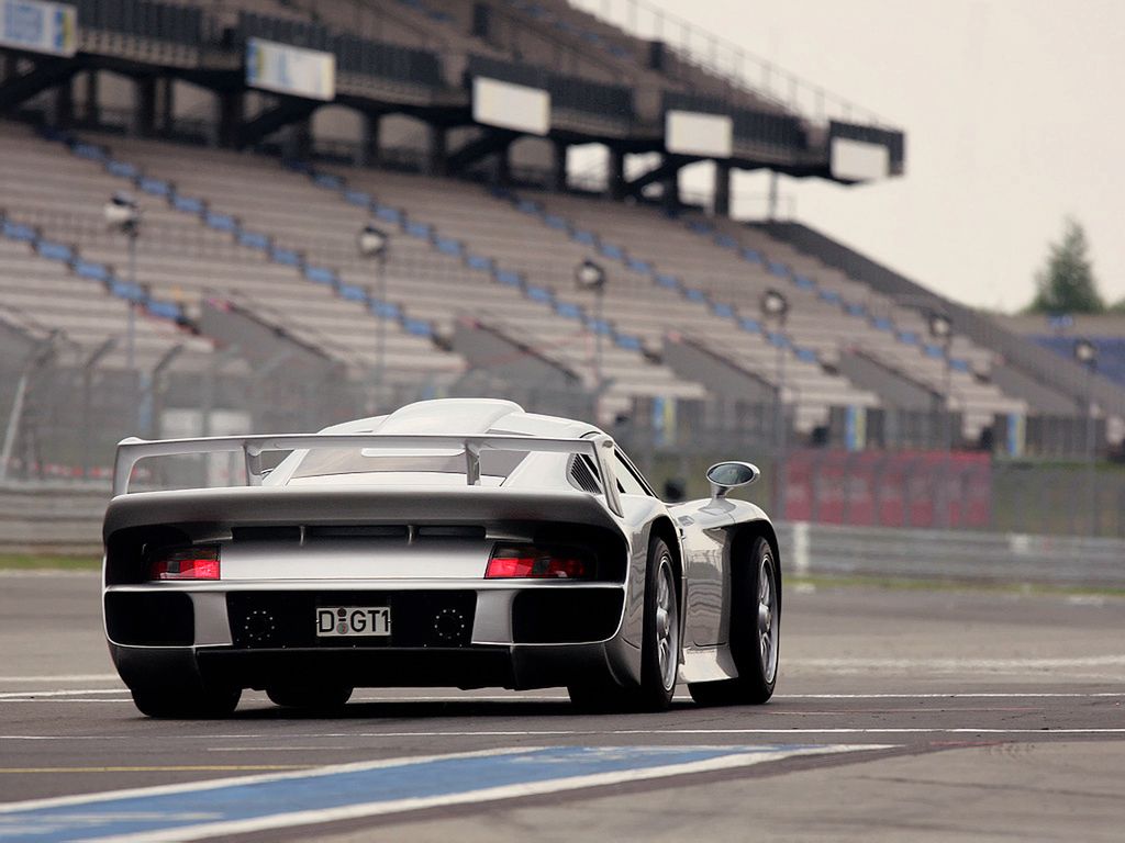 Porsche 911 GT1 Straßenversion - z toru na drogę [galeria zdjęć] 16
