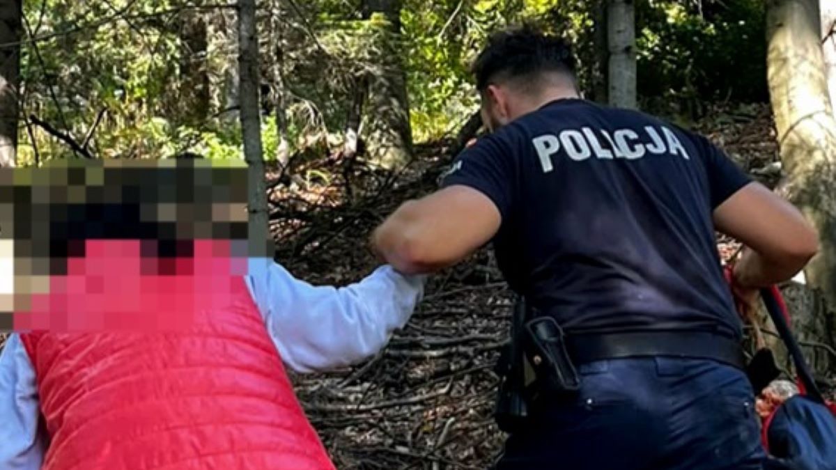 Policjanci odnaleźli kobietę, która zabłądziła podczas grzybobrania
