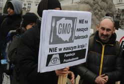 Protesty pod Pałacem Prezydenckim &quot;GMO SieJe Zło&quot;