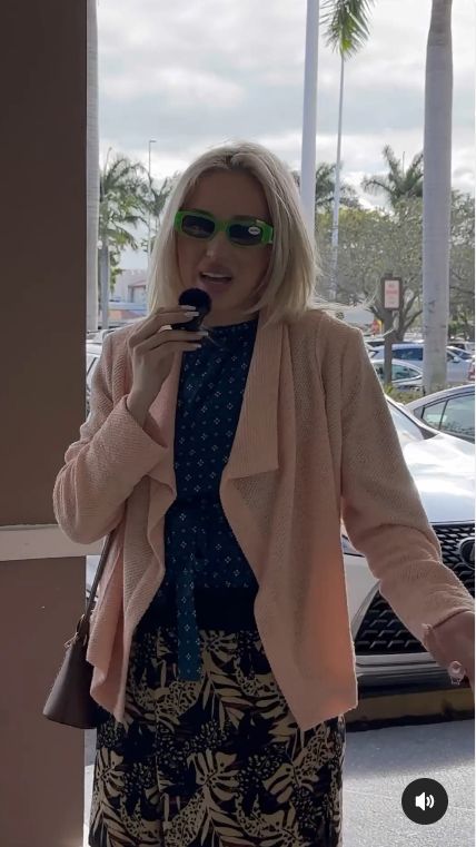 Caroline Derpienski pokazuje prawdziwy dzień w Miami