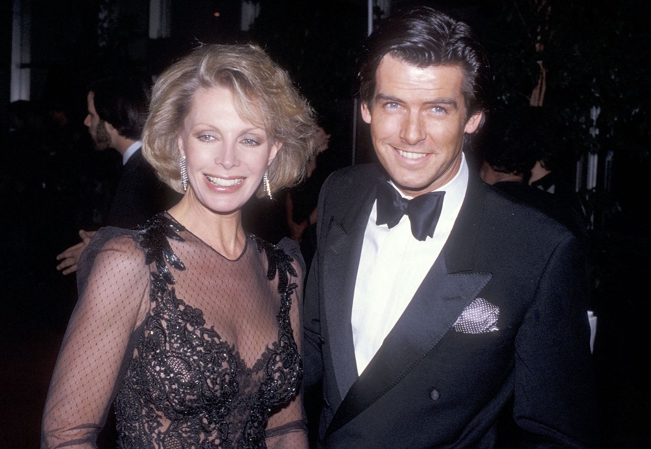 Cassandra Harris i Pierce Brosnan w 1985 r.