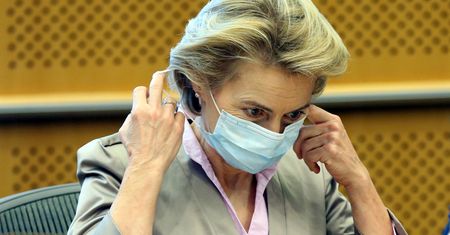 Nowy wariant koronawirusa. Von der Leyen mówi o wstrzymaniu lotów