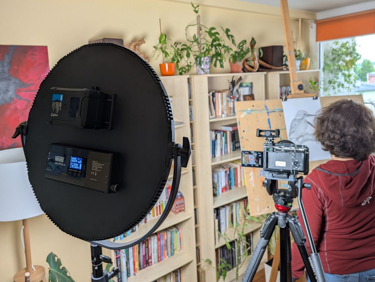 Idealny kompan fotografa i filmowca. Lampa LED Newell Air Artha XL [Recenzja]