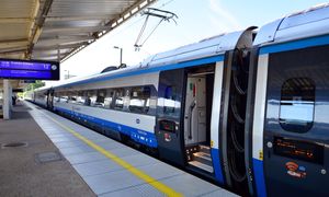 "Dziwnie" zachowywał się na dworcu. Dostał 500 zł mandatu