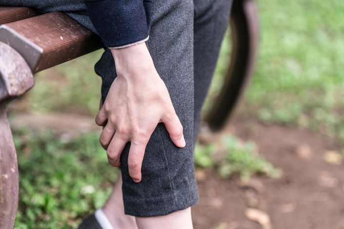 Cierpisz na bóle mięśni i stawów? Sięgnij po spirytus mrówkowy