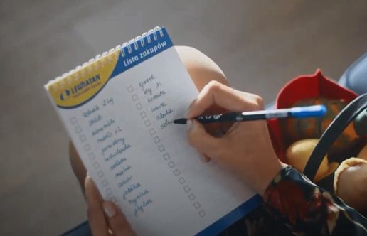 Lewiatan reklamuje się na wiosnę (wideo)