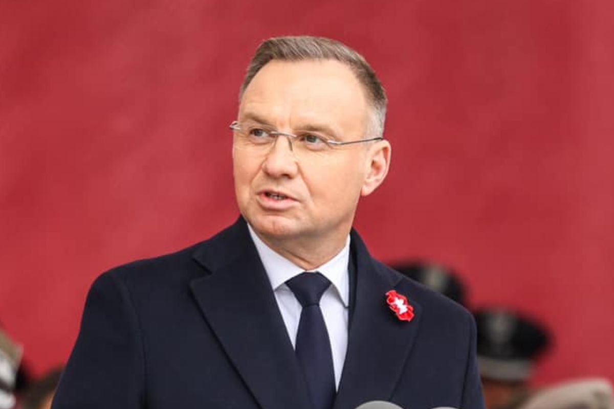 Andrzej Duda doznał poważnego urazu palca. Ortopeda o przyczynie amputacji