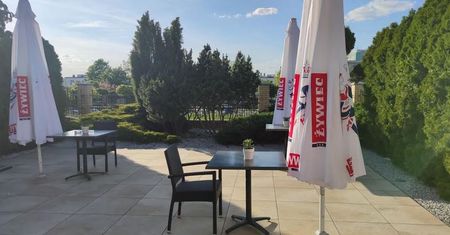 Ogródki restauracyjne otwarte od połowy maja. "Jesteśmy dwa tygodnie w plecy"