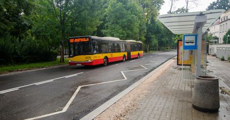Warszawa. Ulica Saska przejezdna. Remont jednak jeszcze się nie skończył