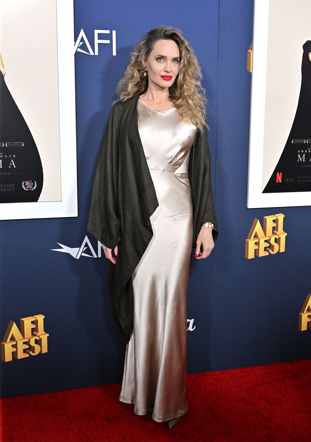Angelina Jolie zadaje szyku na festiwalu w Los Angeles