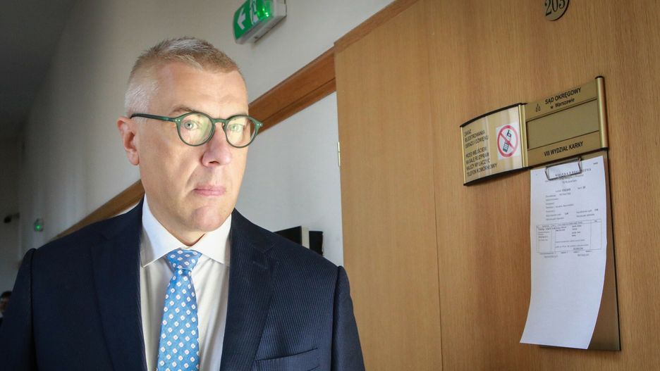 Obostrzenia od 28 grudnia. Roman Giertych o zakazie przemieszczania