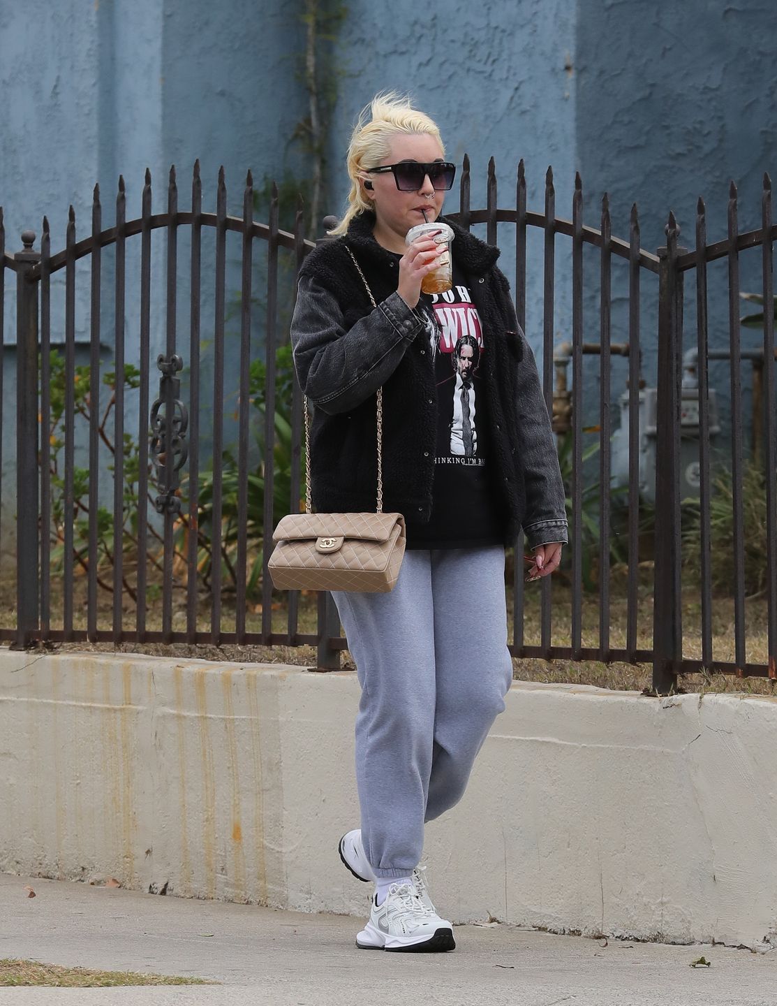 Amanda Bynes szwenda się po Los Angeles