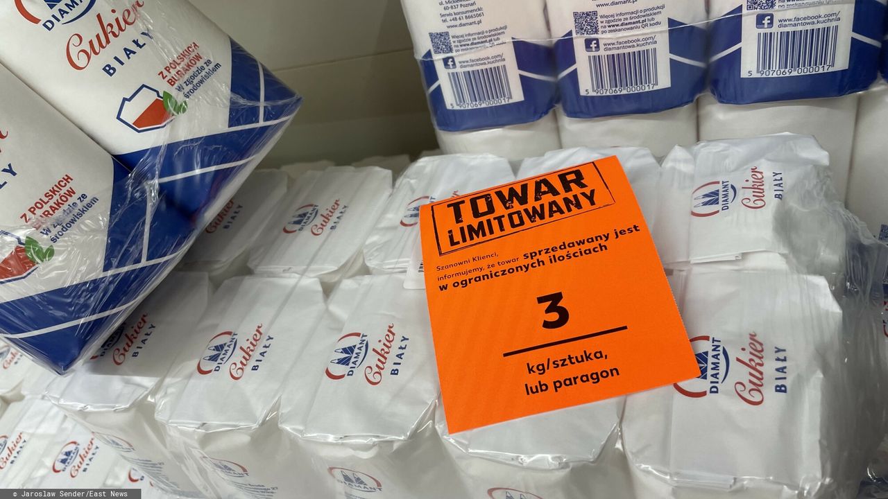 Cukru brakuje w całym kraju. Polacy obawiają się, że będzie jeszcze droższy