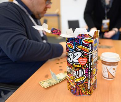 Niecodzienna sytuacja w Krakowie. Wrzucił 100 tys. zł do puszek WOŚP