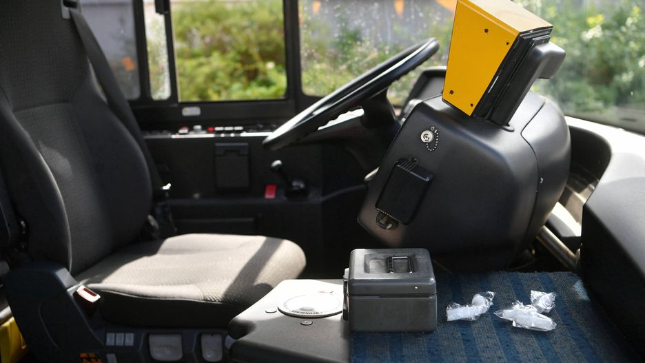 Warszawa. Prokuratura: kierowca przełamał zabezpieczenie autobusu 