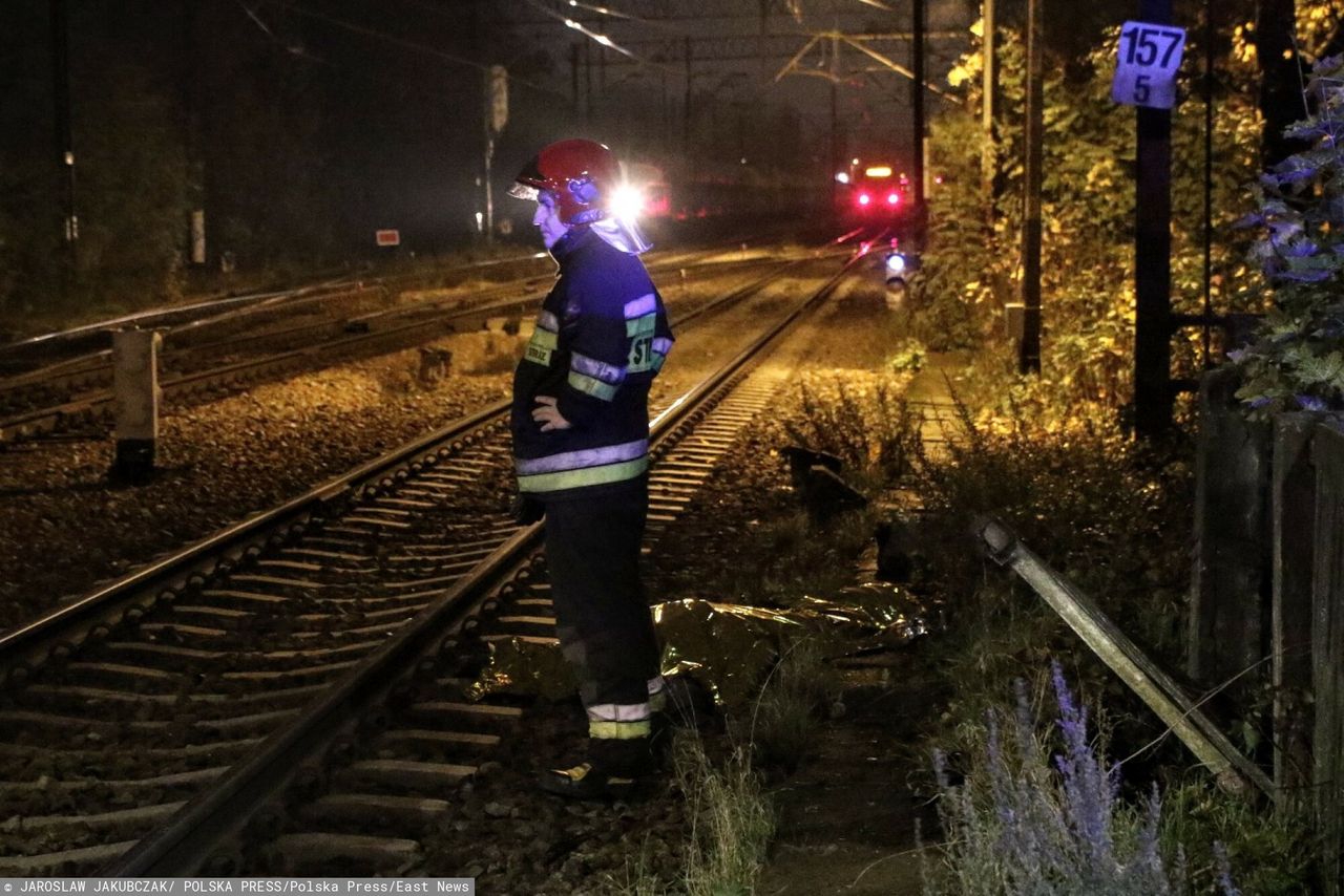 Śmiertelny wypadek na Podlasiu. Samochód wjechał pod szynobus