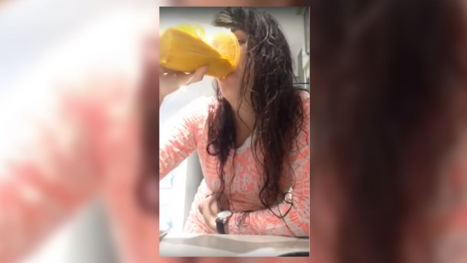 Codziennie piła wodę z kurkumą. Efekty ją zaskoczyły (WIDEO)