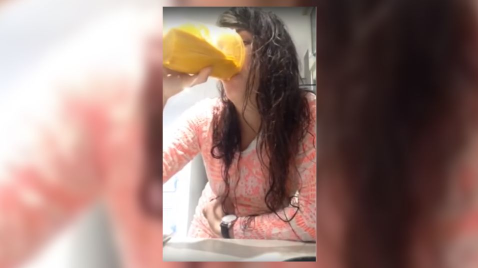 Codziennie piła wodę z kurkumą. Efekty ją zaskoczyły (WIDEO)