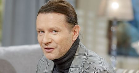 Radosław Majdan reklamuje mopy i ścierki. To nie jest żart