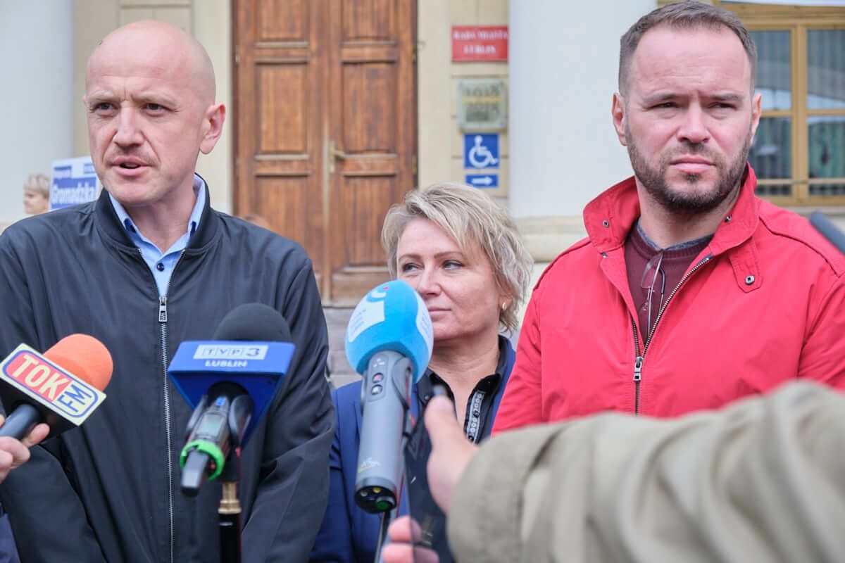 Skarga członków rady programowej TVP3 Lublin do KRRiT: Krzysztof Komorski, Anna Ryfka, Daniel Słowik, Piotr Zawrotniak i Tomasz Żmudzki