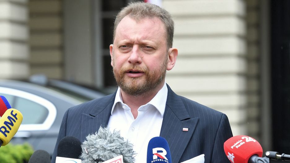 Koronawirus. Polska. Łukasz Szumowski roześmiał się po pytaniu o aferę z maseczkami