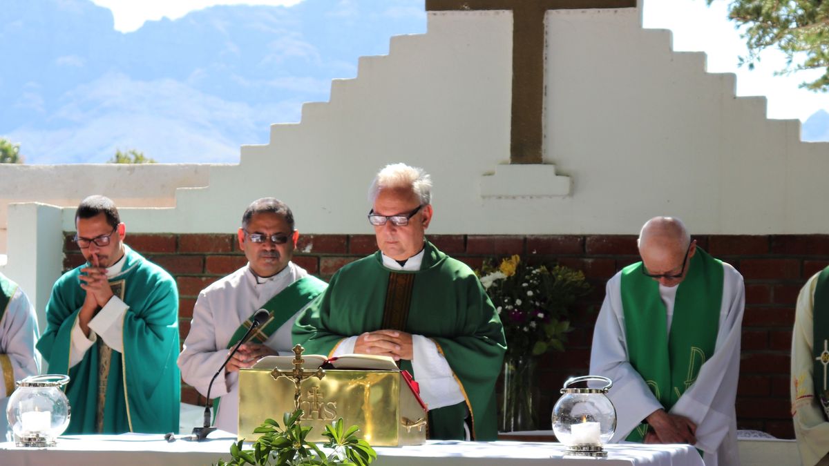 Księża upomnienia przez sanepid. (zdjęcie poglądowe)