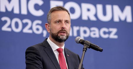 Ostrzeżenie przed Rosją. Szef MON reaguje na raport CIA