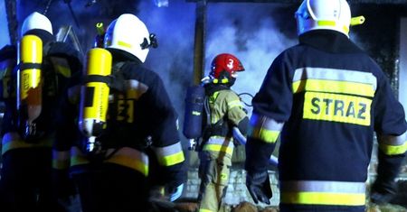 Pożar samochodu na autostradzie A4 koło Krakowa