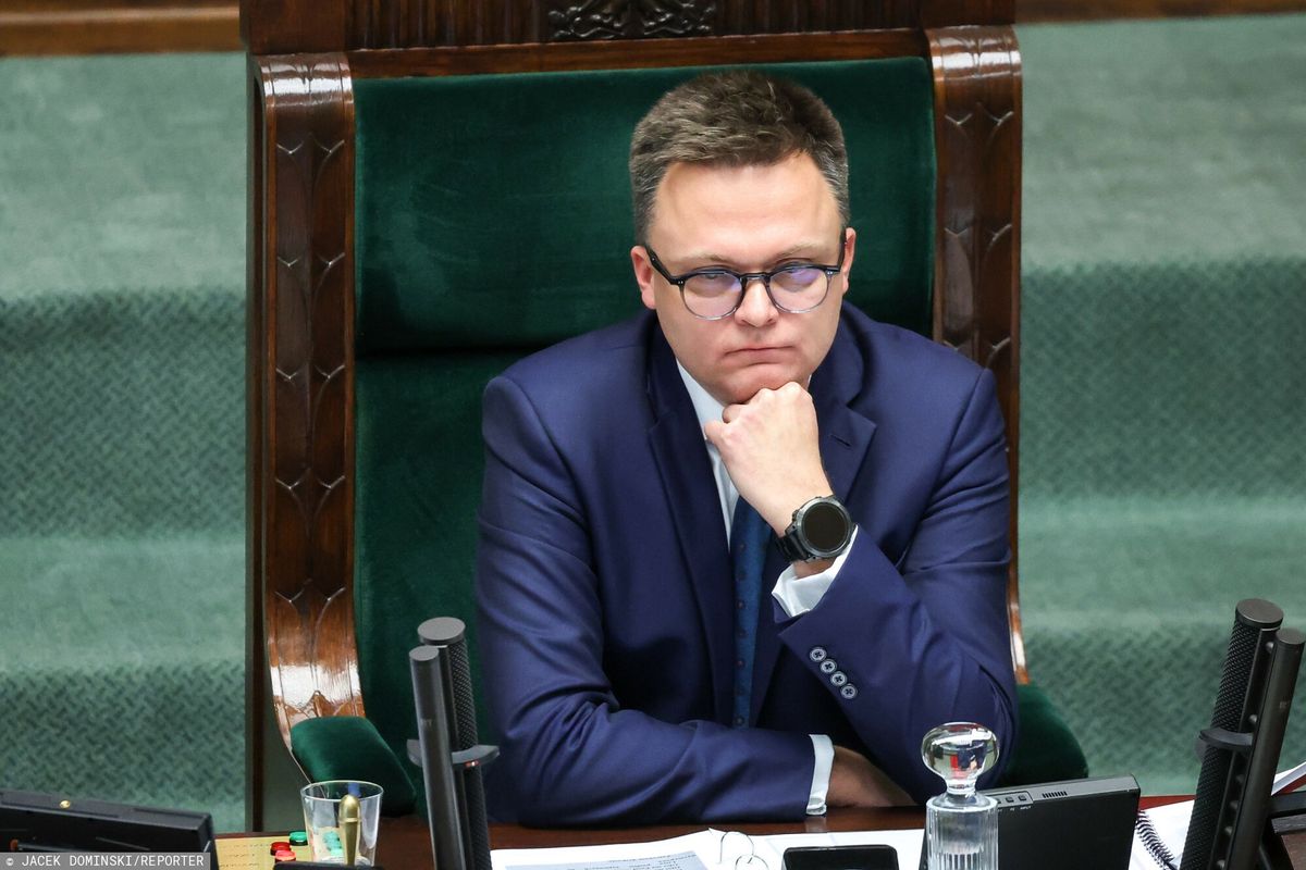 Zgodnie z zapowiedzią Szymon Hołownia pozbył się w Sejmie tzw. "zamrażarki"