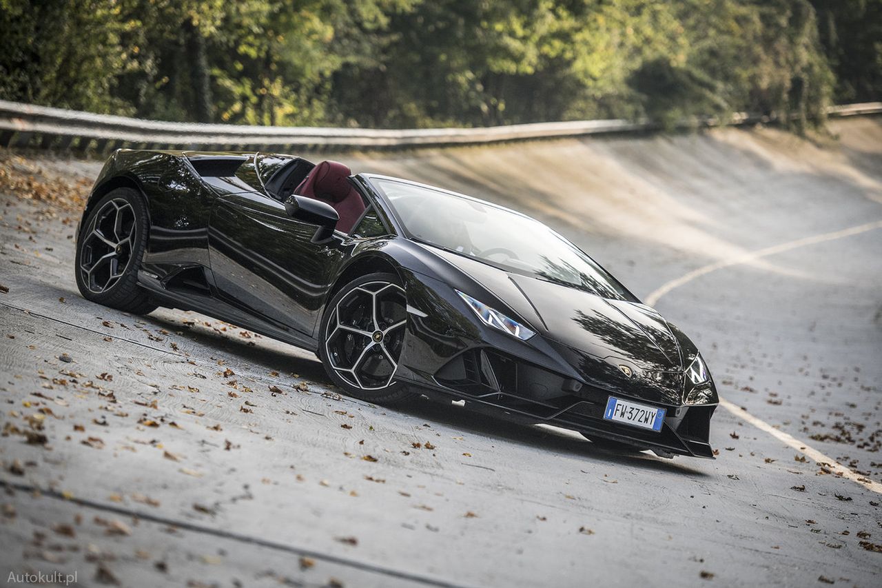 Odebrał lamborghini z salonu. Po kilku godzinach zarekwirowała je duńska policja