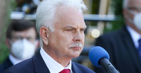 Wariant Delta atakuje w Polsce. Niepokojące słowa wiceministra