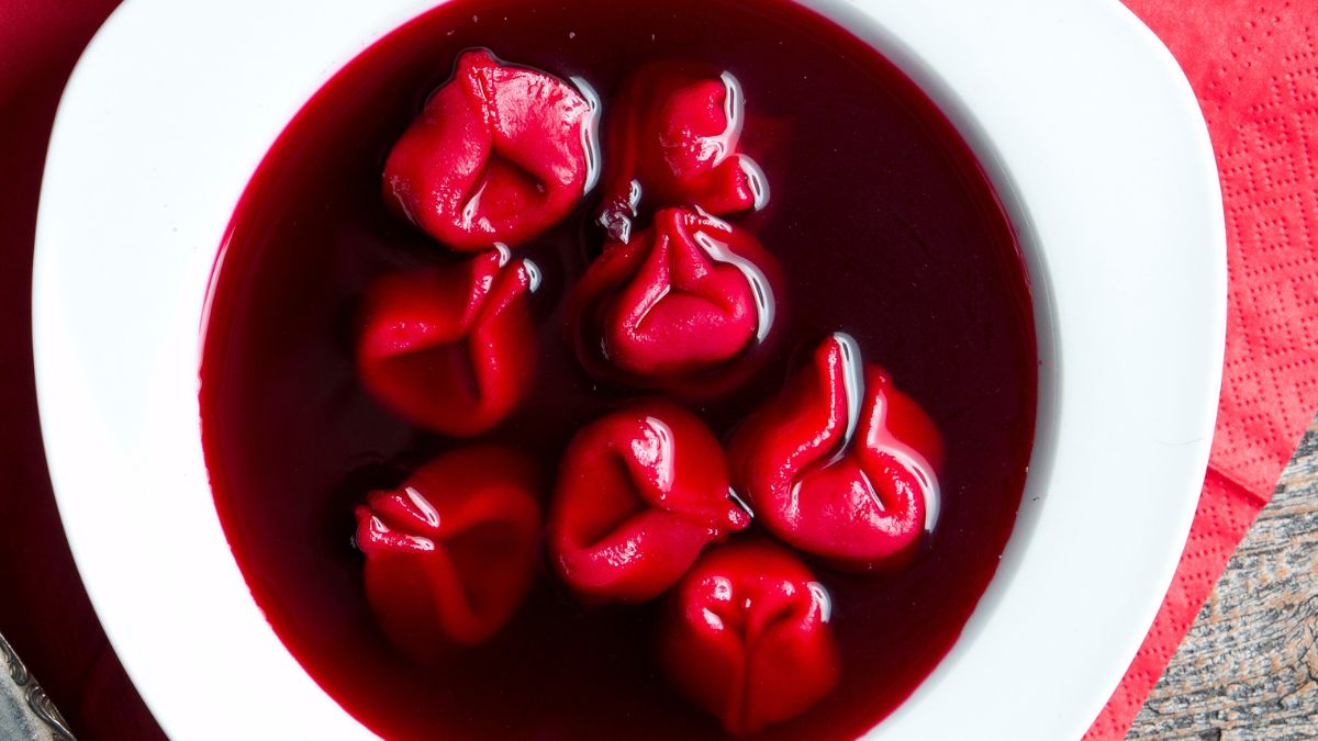 Siostra Anastazja uszka robi inaczej