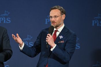 Awantura w programie na żywo. Poseł PiS nagle wyjął telefon
